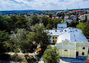 Dębica: Park Sokoła  w Dębicy został zmodernizowany
