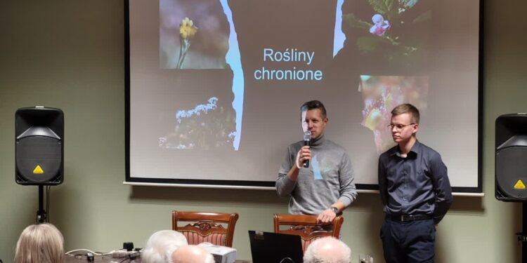 Tarnobrzeg. O stanowiskach chronionych roślin w regionie na Akademii Przyrodniczej