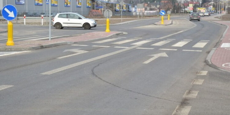 Stalowa Wola: Co dalej z rozbudową ulicy Przemysłowej ? – Czy na skrzyżowaniu przy Mrówce powstanie rondo?
