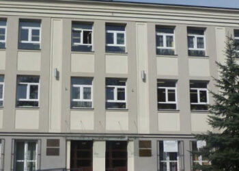 Stalowa Wola: Są chętni na budowę windy w Liceum na Staszica