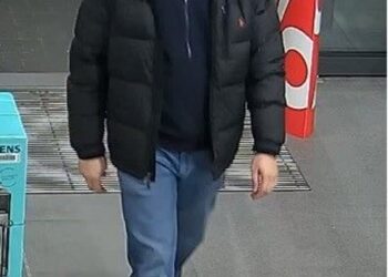 Tarnobrzeg: Sprawcy kradzieży w sklepach RTV i AGD poszukiwani!