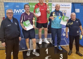 Tarnobrzeg: 84 letni Janusz Malarz zawodnik IKS JEZIORO Tarnobrzeg z kolejnym medalem