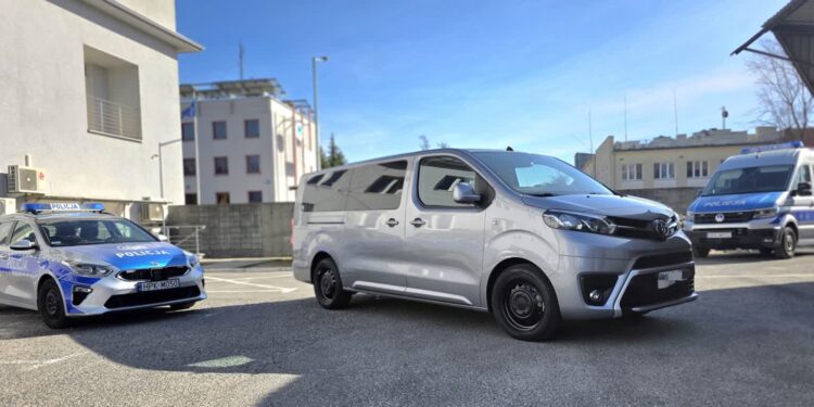 Mielec: Nowy pojazd dla mieleckiej Policji