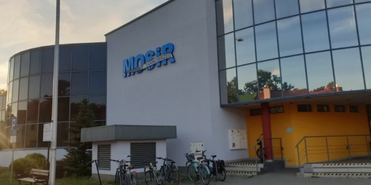 Tarnobrzeg: Ile zapłacą korzystający z krytej pływalni?