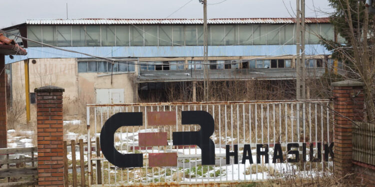 Harasiuki: Drgnęło w sprawie dawnej ceramiki Harasiuki – jest zainteresowanie terenem