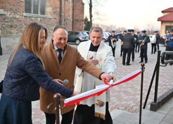 Dębica: Oficjalnie otwarli budynek parafialny w Pilźnie