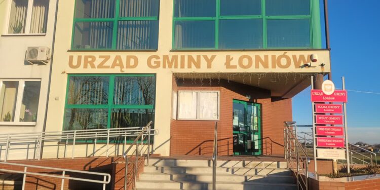 Łoniów: Kolejne inwestycje wodociągowe dzięki unijnym środkom