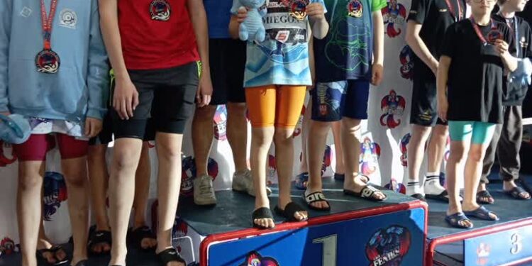 Tarnobrzeg: 5 medali UKS Delfin w Feniks Pool Party 2025