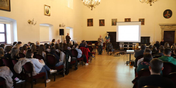 Sandomierz: 80. rocznica brawurowej ucieczki z zamkowego więzienia