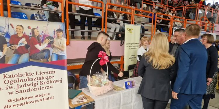 Sandomierz: Poznają ofertę szkół ponadpodstawowych