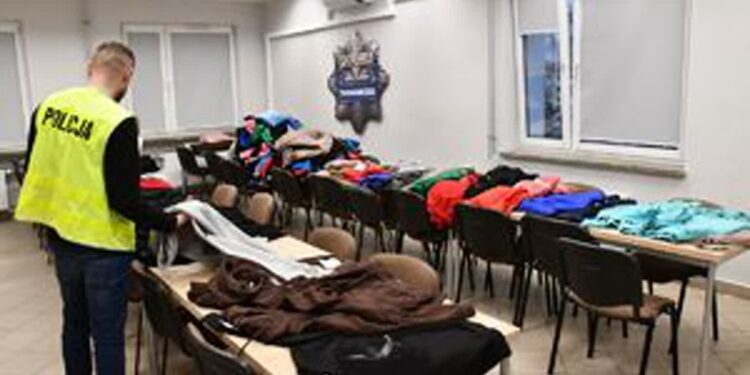 Nowa Dęba: Handlowała podrobioną odzieżą