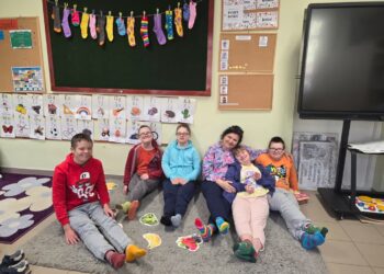 Tarnobrzeg: Pierwszy dzień wiosny w skarpetkach nie do pary!