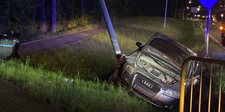 Nowa Dęba: Zasnął za kierownicą