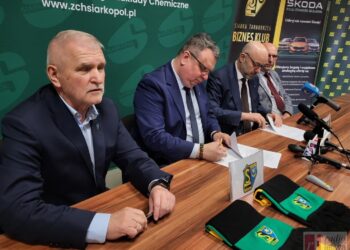 Sport. Piłka nożna. Zakłady Chemiczne Siarkopol będą sponsorować Siarkę Tarnobrzeg