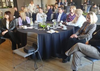 Tarnobrzeg: Rozmowy biznesowe