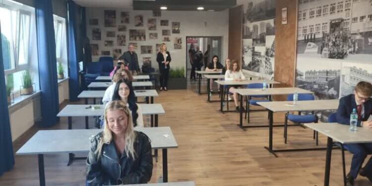 Tarnobrzeg: Matura 2025. Przygotowania, przesądy i droga do sukcesu