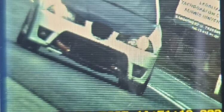 Koprzywnica: Pirat drogowy – recydywista pędził przez miasto niesprawnym samochodem