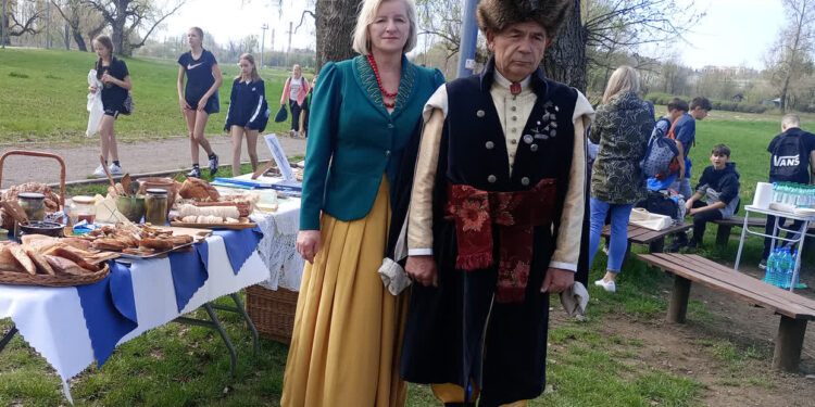 Stalowa Wola: Na Błoniach o tradycjach flisackich z uczniami