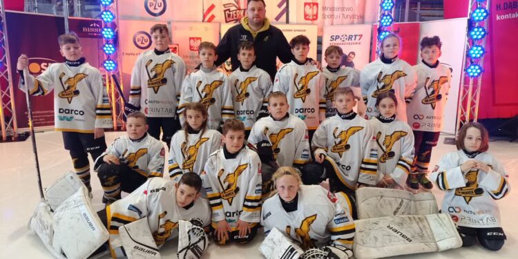 Dębica: Młodzi hokeiści KH Dębica czwartą drużyną w Polsce