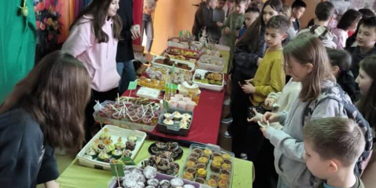 Sandomierz: Kiermasz w „Trójce”