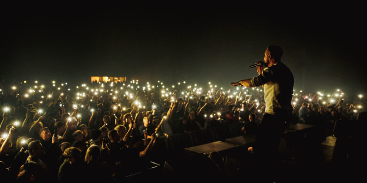 Tarnobrzeg: Pasjonat fotografii i hip-hopu. Mariusz Dyszlewski robi zdjęcia na wielkich koncertach
