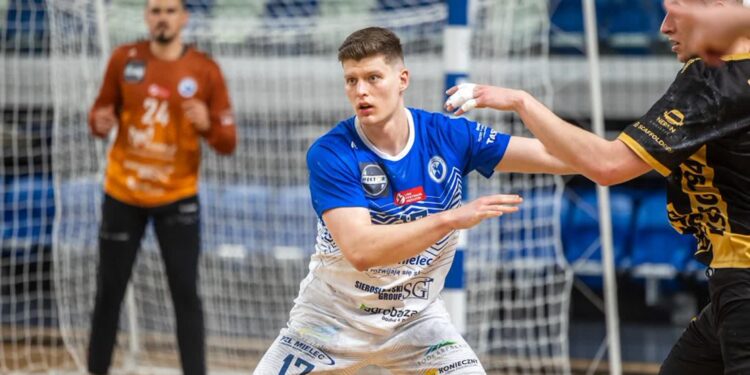 Mielec: Wygrana ręcznych, niewiadoma u  nożnych….