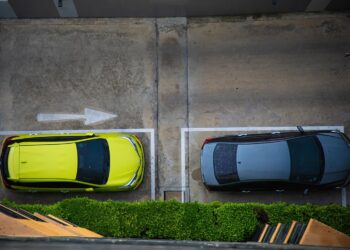 Nowa Dęba. Przy przystanku kolejowym w Jadachach zaparkujesz auto