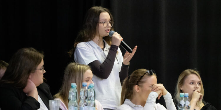 Sandomierz: „Sztuczna inteligencja – za i przeciw” – debata uczniowska