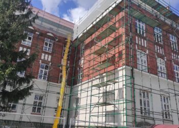 Mielec: „Mielecki elektryk”  wymienia dach…