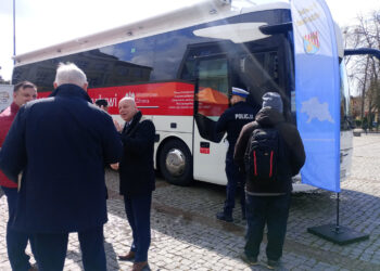 Nisko: Oddali krew na Plantach