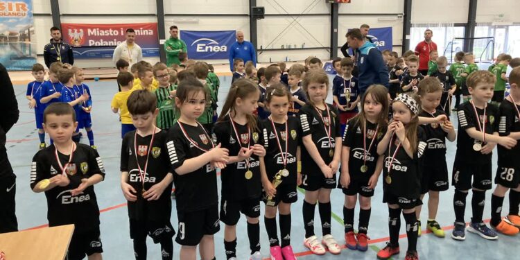 Połaniec: Emocjonujący turniej piłki nożnej w ramach projektu Aktywny Junior Enea Cup 2025