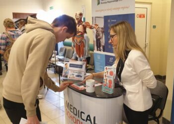 Tarnobrzeg: Moc ofert pracy i nauki w jednym miejscu. Udane targi w PANS.