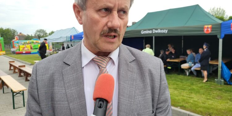 Dwikozy: Wójt Marek Łukaszek o inwestycji w centrum Gierlachowa