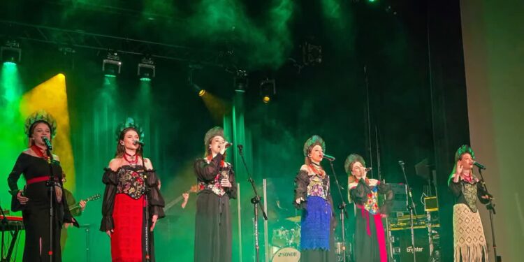 Sandomierz: „Bo tęsknię po tobie…” – muzyczna lekcja wrażliwości i miłości do ojczyzny