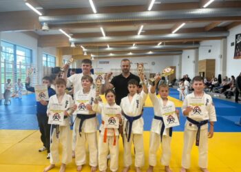 Rzeszów, Jasło: Podwójne medale sandomierskich karateków