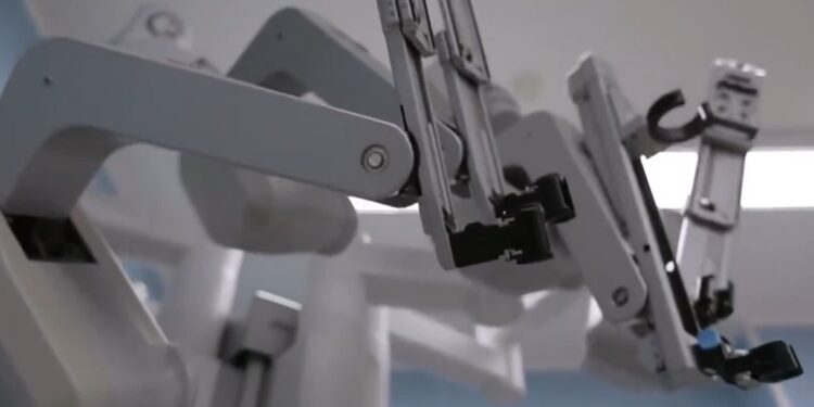 Mielec: Testy robota chirurgicznego na mieleckim Oddziale Urologii