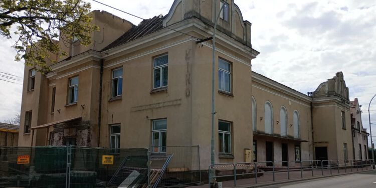 Rudnik nad Sanem: Trwa modernizacja zabytkowej siedziby Miejskiego Ośrodka Kultury