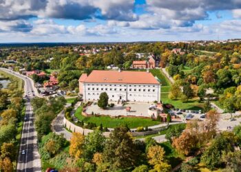 Sandomierz: Podpisana umowa na kompleksową modernizację zespołu budynków Muzeum Zamkowego