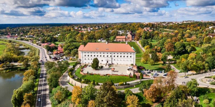 Sandomierz: Podpisana umowa na kompleksową modernizację zespołu budynków Muzeum Zamkowego