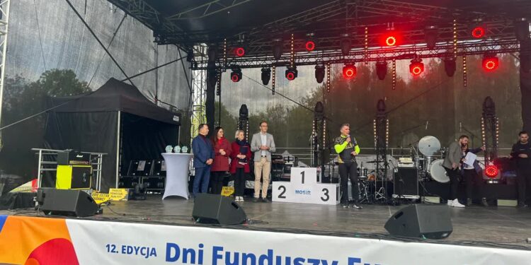 Tarnobrzeg. Nad Jeziorem Tarnobrzeskim promowano fundusze europejskie