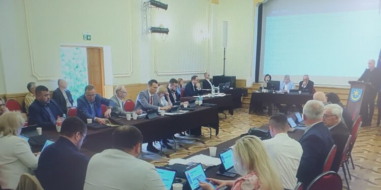 Tarnobrzeg: Finansowe wyzwania w oświacie. Miasto szuka rozwiązań