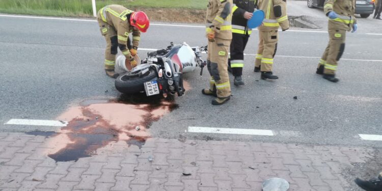 Łukawa: Zderzenie motocykla z busem. Kierowca busa miał 0,7 promila