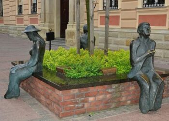 Kolbuszowa: Ławeczka, pomnik a może aleja…dla twórców muzyki ludowej