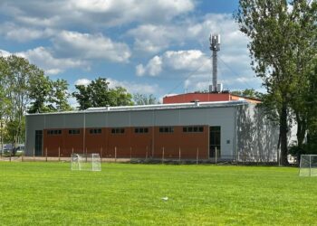 Mielec: Finiszują prace przy hali sportowej przy Ekonomiku