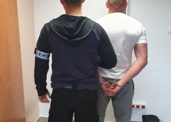 Mielec/Staszów: Odpowiedzą za drogeryjne kradzieże