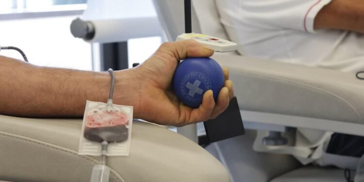 Tarnobrzeg: Studenci pielęgniarstwa zapraszają na „Wampiriadę” – akcję krwiodawstwa