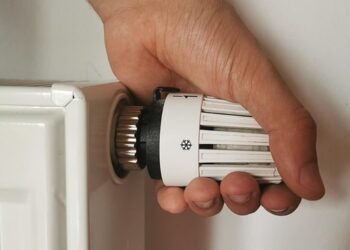 Tarnobrzeg: Zimna wiosna trzyma – kaloryfery wracają do gry