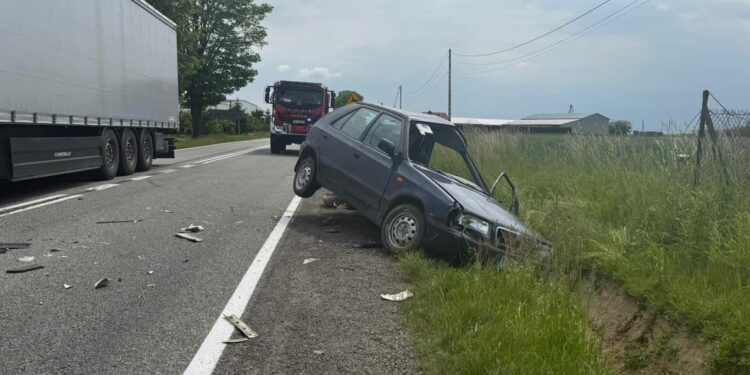 Sandomierz: Zablokowana DK79 w Łukawie