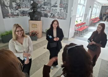 Tarnobrzeg: Pozytywne nastroje po egzaminie maturalnym z języka polskiego