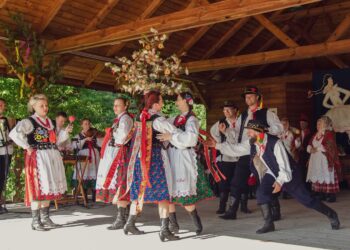 Kolbuszowa: „W każdym kątku po dzieciątku…” czyli 27. Prezentacje Twórczości Ludowej Lasowiaków i Rzeszowiaków